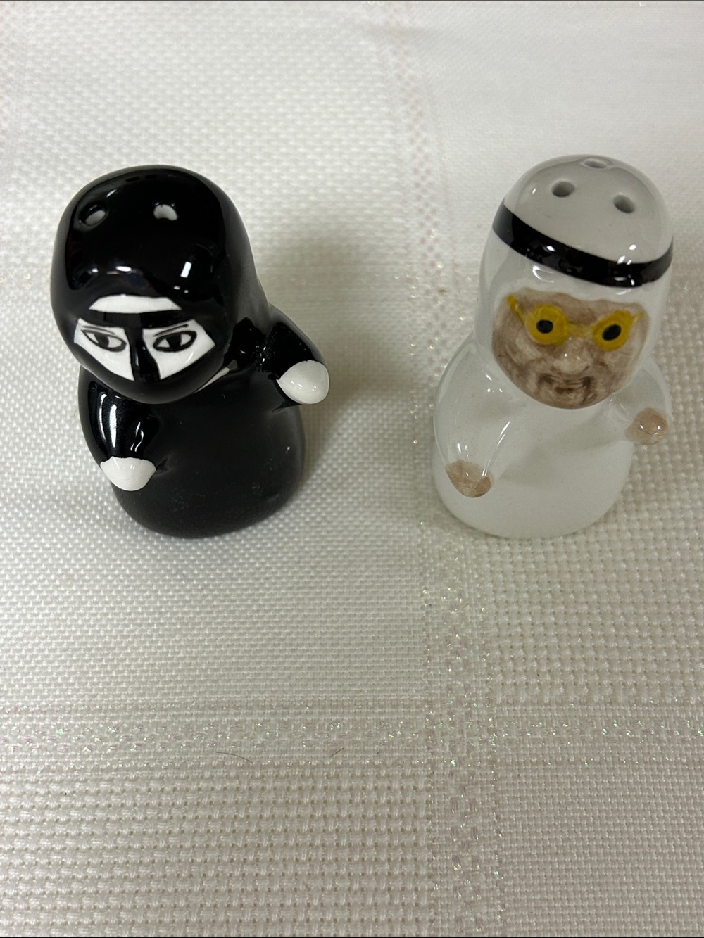 Ceramic Saudi Salt and Pepper Shakers - Black & White Figurines image 2